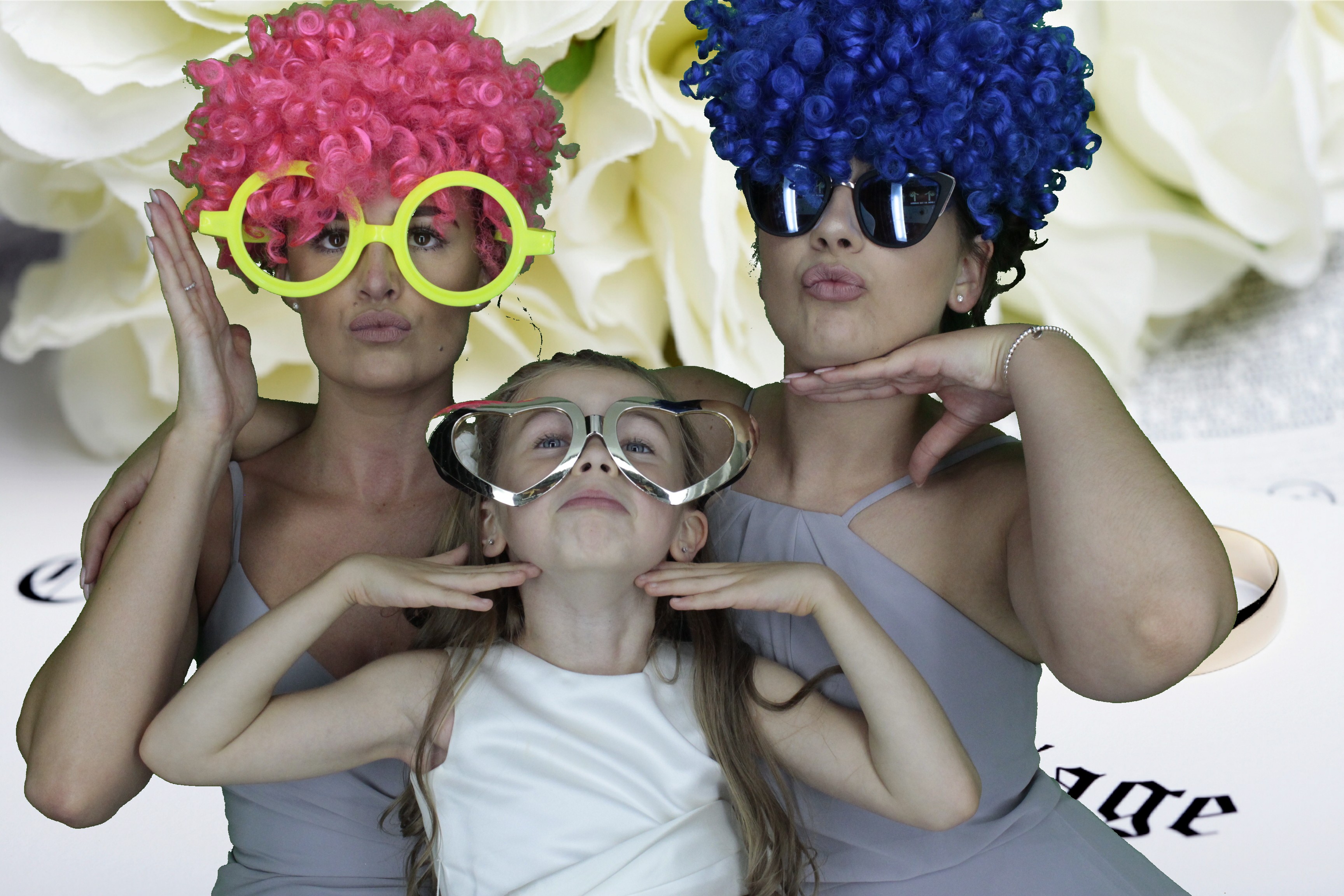 Mr & Mrs Harvey | View more photos from the event at gallery.myphotoboothexperience.co.uk/u/MyPhotoBoothExperienceLtd/Mr-Mrs-Harvey